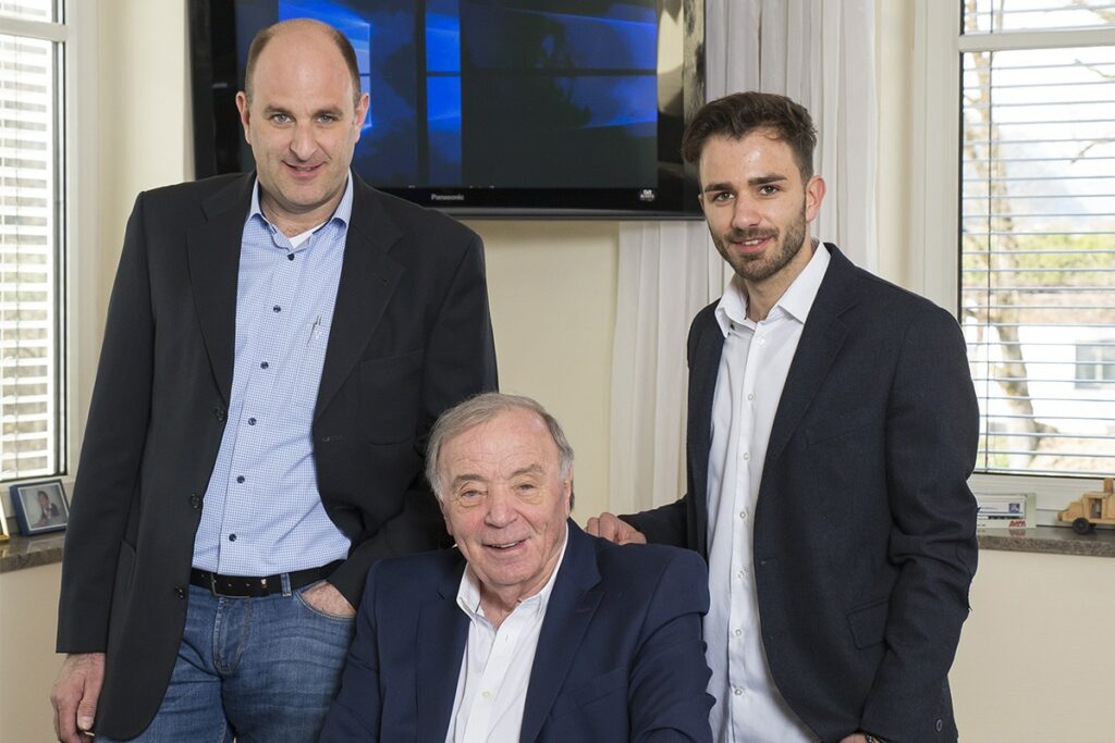 Hochstaffl Nutzfahrzeuge - Unternehmen Familienunternehmen Marc Hochstaffl Johann Hochstaffl Michael Hochstaffl